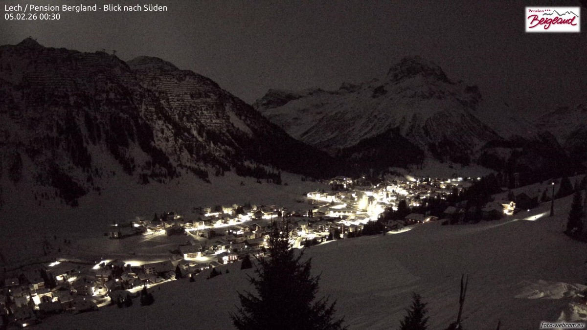 Archiv Foto Webcam Oberlech: Ausblick Pension Bergland