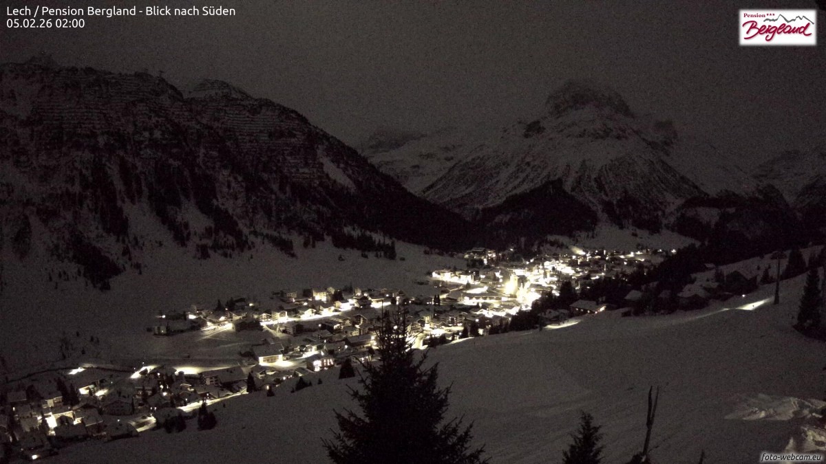 Archiv Foto Webcam Oberlech: Ausblick Pension Bergland