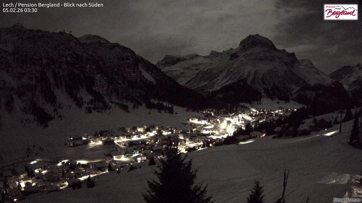 Archiv Foto Webcam Oberlech: Ausblick Pension Bergland