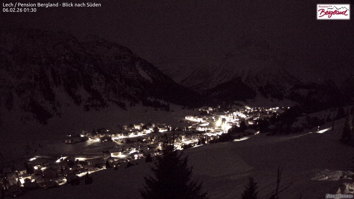 Archiv Foto Webcam Oberlech: Ausblick Pension Bergland