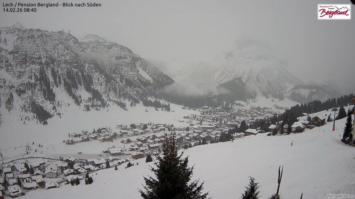 Archiv Foto Webcam Oberlech: Ausblick Pension Bergland