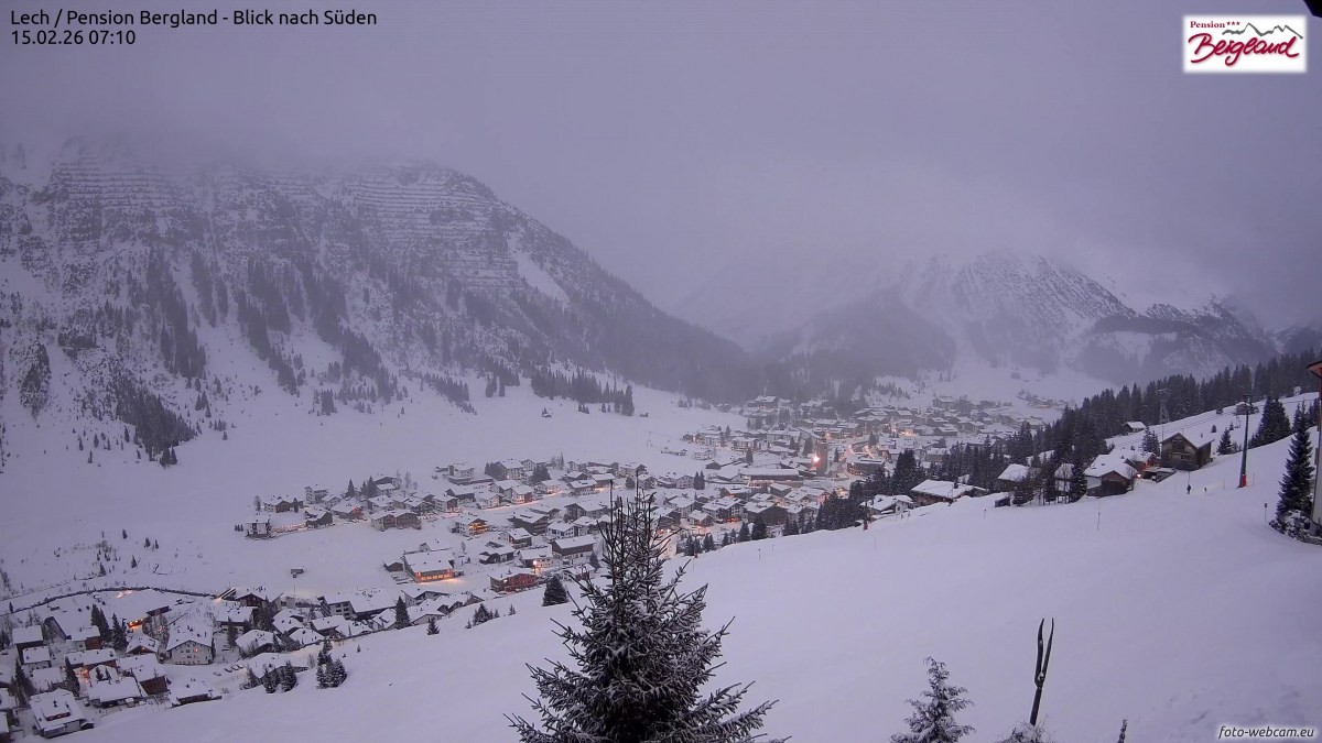 Archived image Webcam Lech am Arlberg - Guesthouse Bergland
