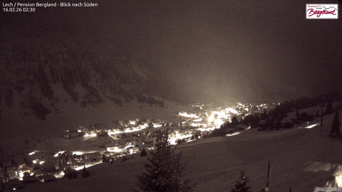 Archiv Foto Webcam Oberlech: Ausblick Pension Bergland