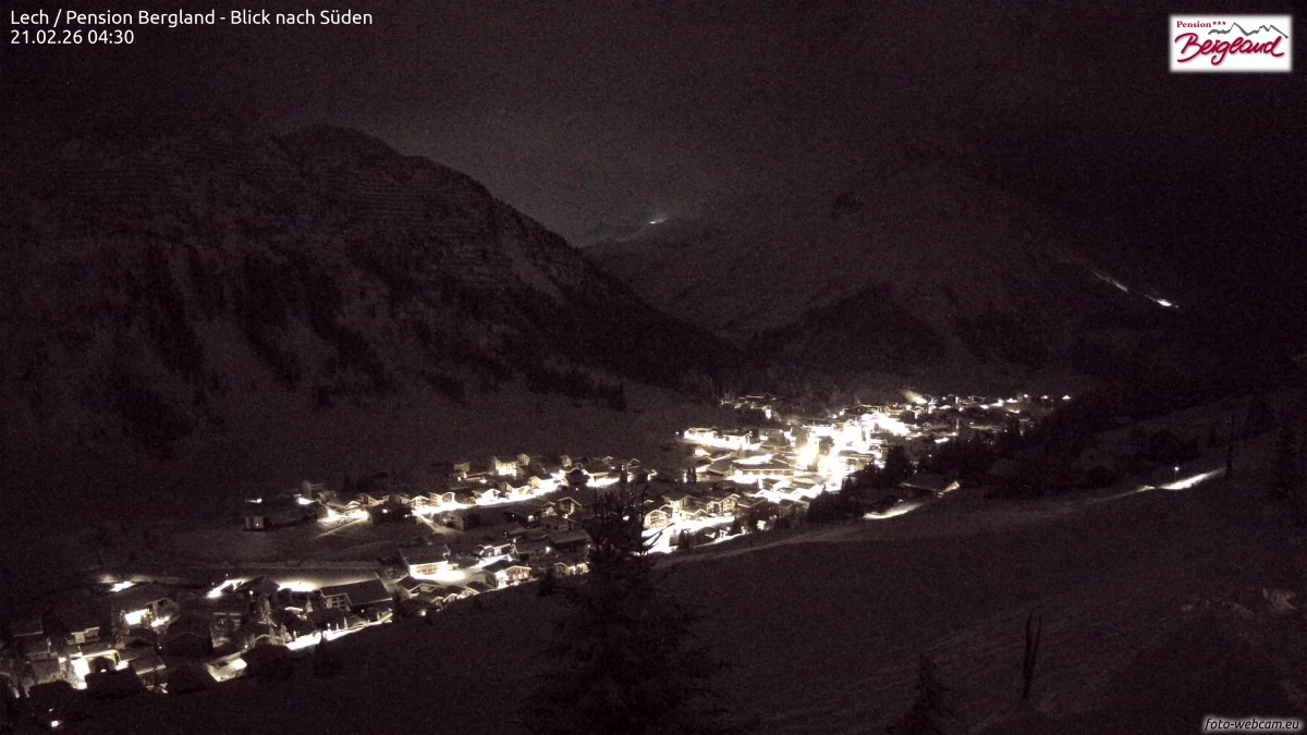 Archiv Foto Webcam Oberlech: Ausblick Pension Bergland