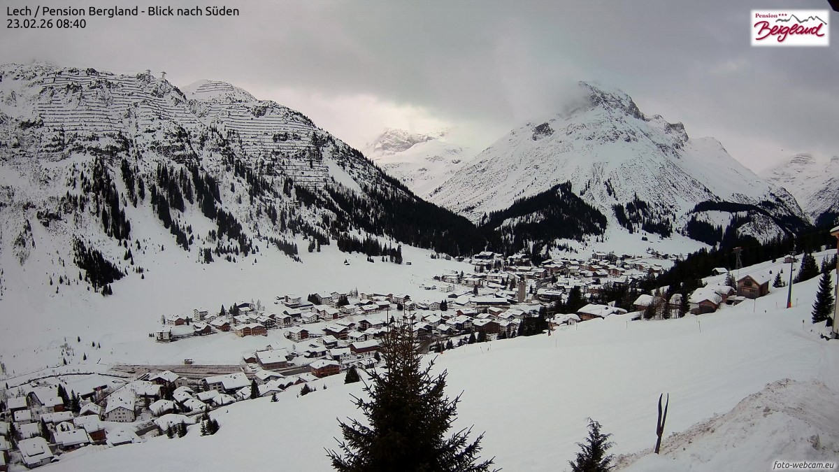 Archived image Webcam Lech am Arlberg - Guesthouse Bergland