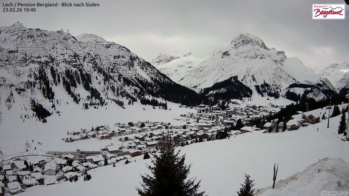 Archived image Webcam Lech am Arlberg - Guesthouse Bergland