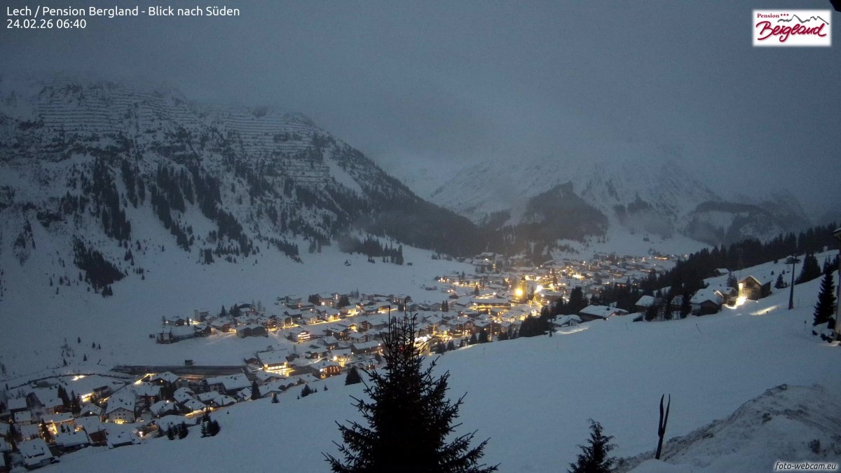 Archived image Webcam Lech am Arlberg - Guesthouse Bergland
