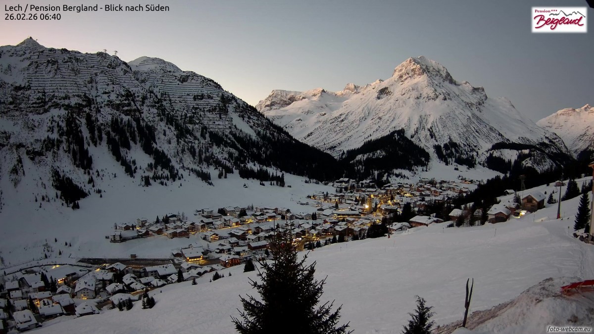 Archived image Webcam Lech am Arlberg - Guesthouse Bergland