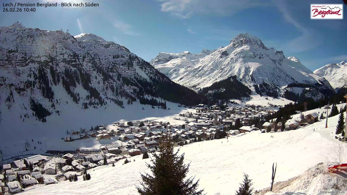 Archived image Webcam Lech am Arlberg - Guesthouse Bergland