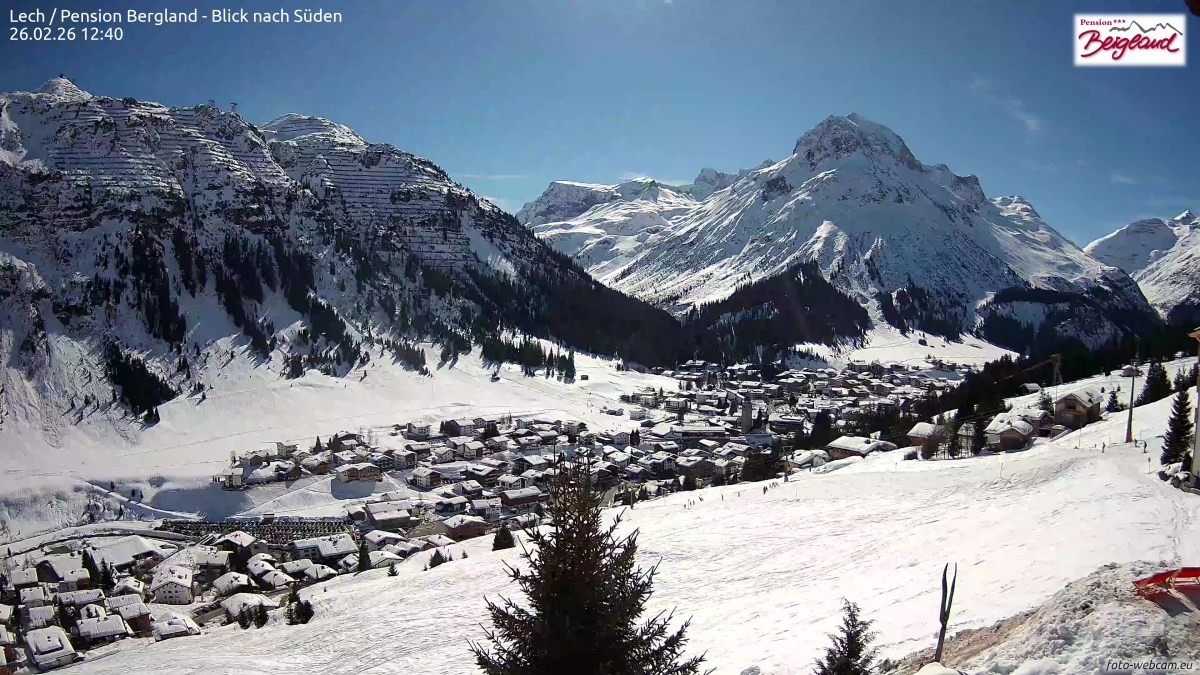 Archived image Webcam Lech am Arlberg - Guesthouse Bergland