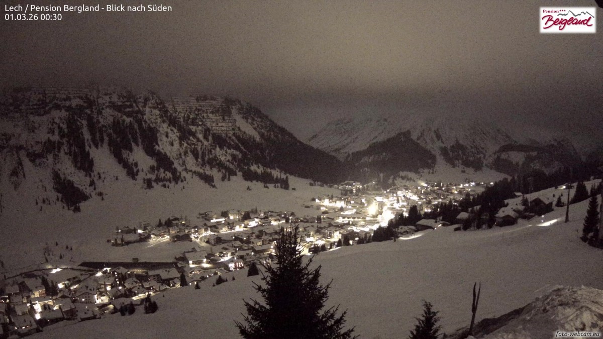 Archiv Foto Webcam Oberlech: Ausblick Pension Bergland