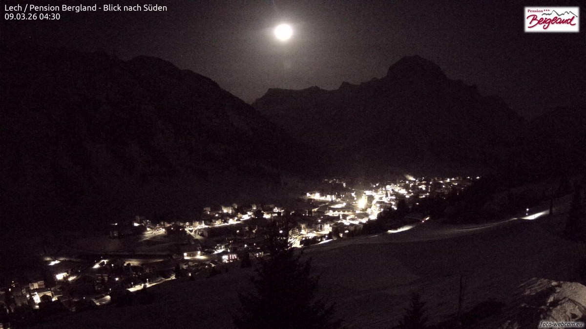 Archiv Foto Webcam Oberlech: Ausblick Pension Bergland