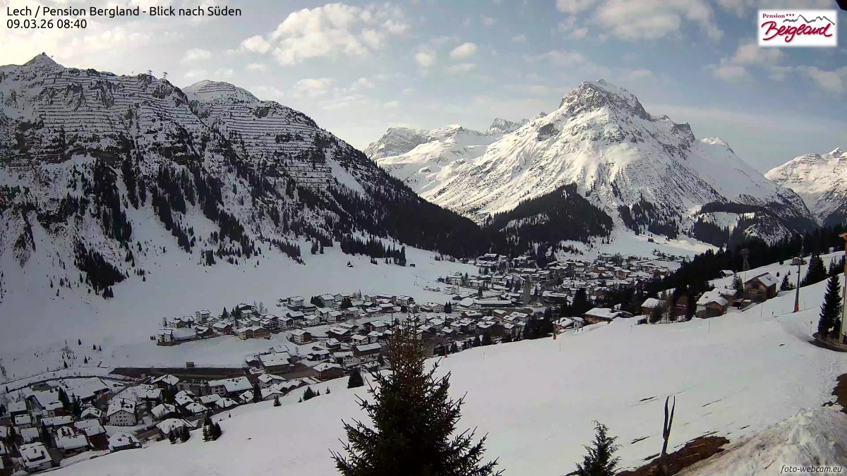 Archiv Foto Webcam Oberlech: Ausblick Pension Bergland