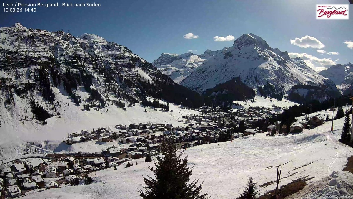 Archiv Foto Webcam Oberlech: Ausblick Pension Bergland