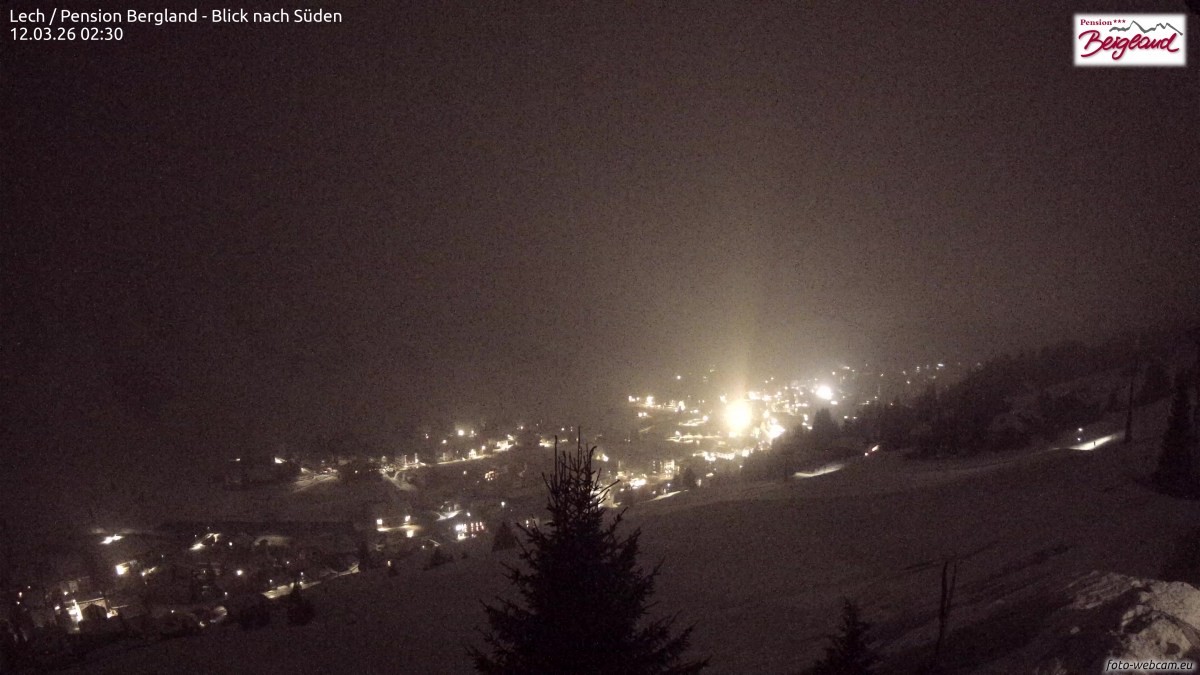 Archiv Foto Webcam Oberlech: Ausblick Pension Bergland