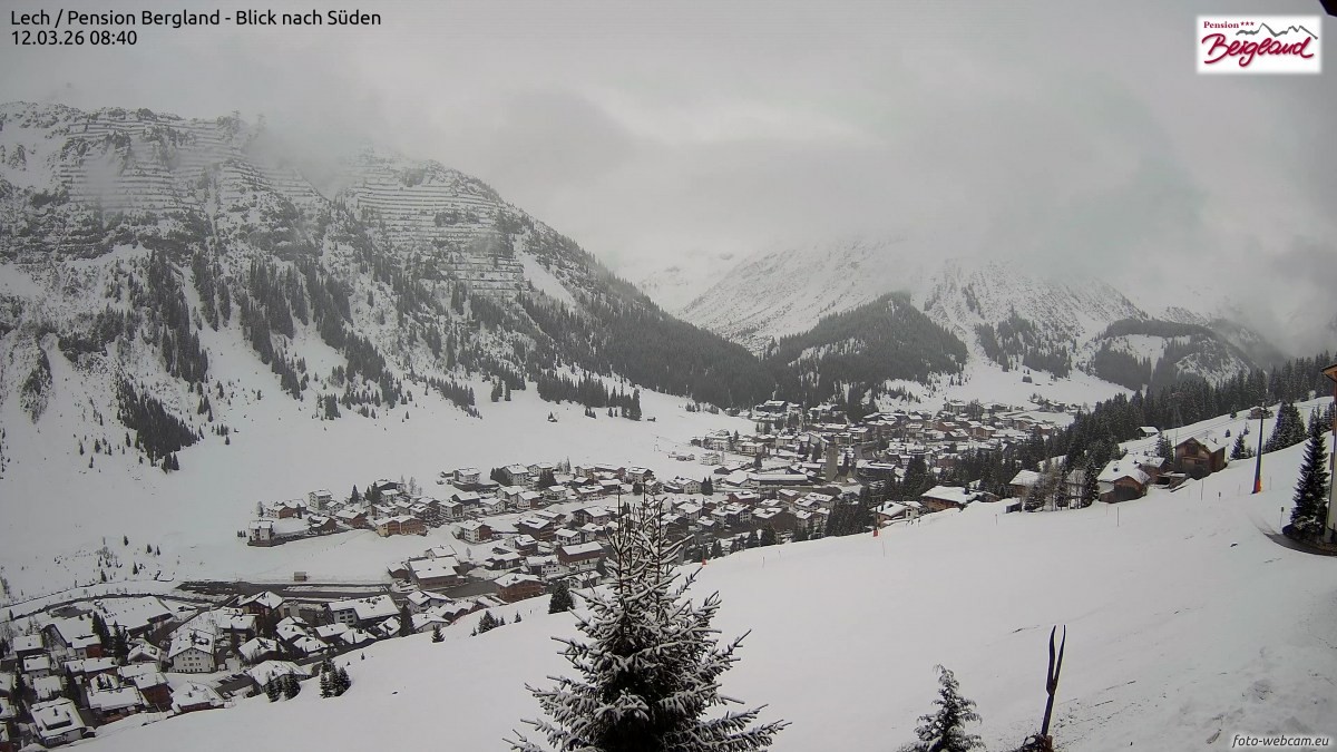 Archived image Webcam Lech am Arlberg - Guesthouse Bergland