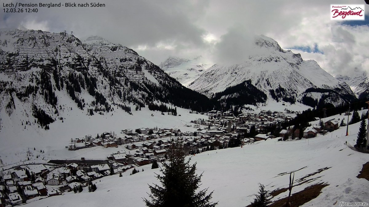 Archived image Webcam Lech am Arlberg - Guesthouse Bergland