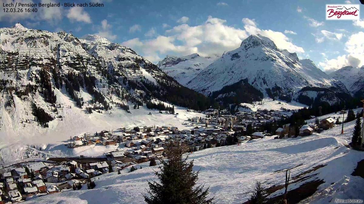 Archived image Webcam Lech am Arlberg - Guesthouse Bergland