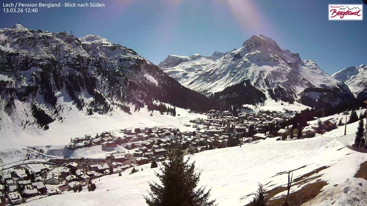Archiv Foto Webcam Oberlech: Ausblick Pension Bergland