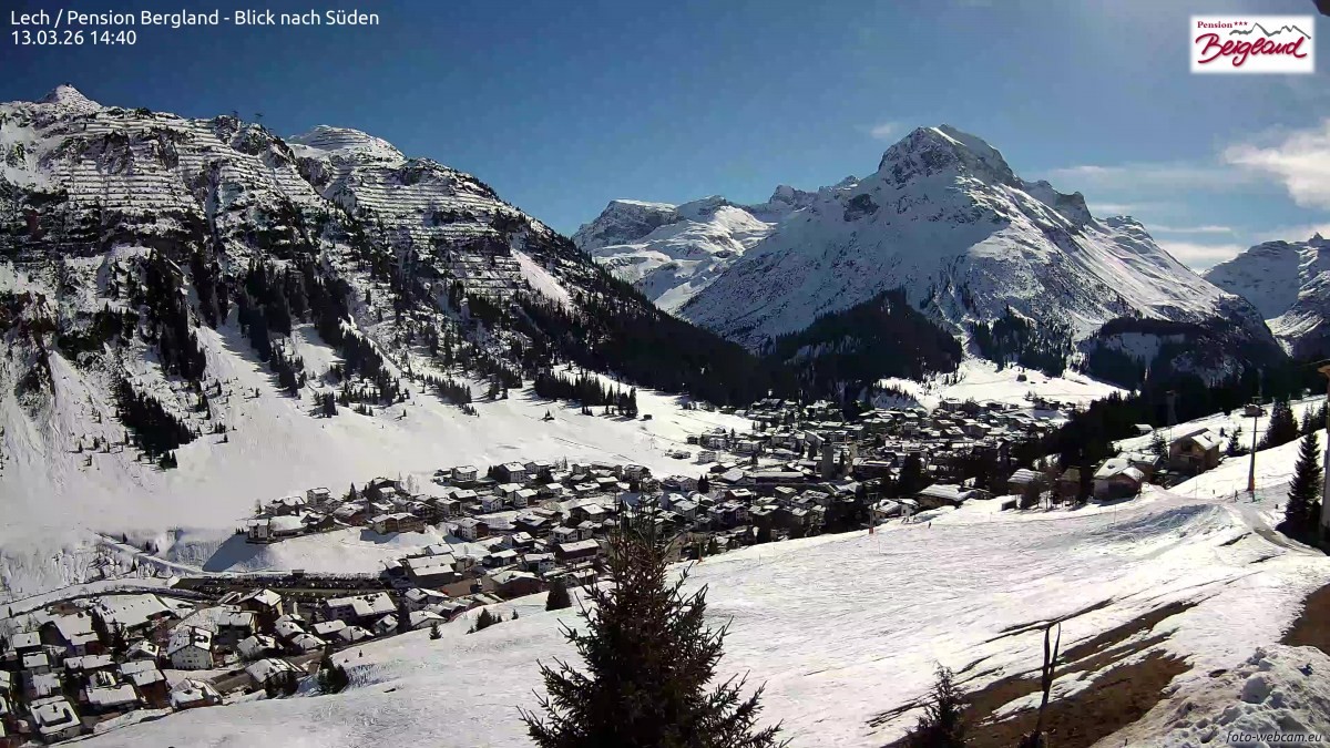 Archiv Foto Webcam Oberlech: Ausblick Pension Bergland