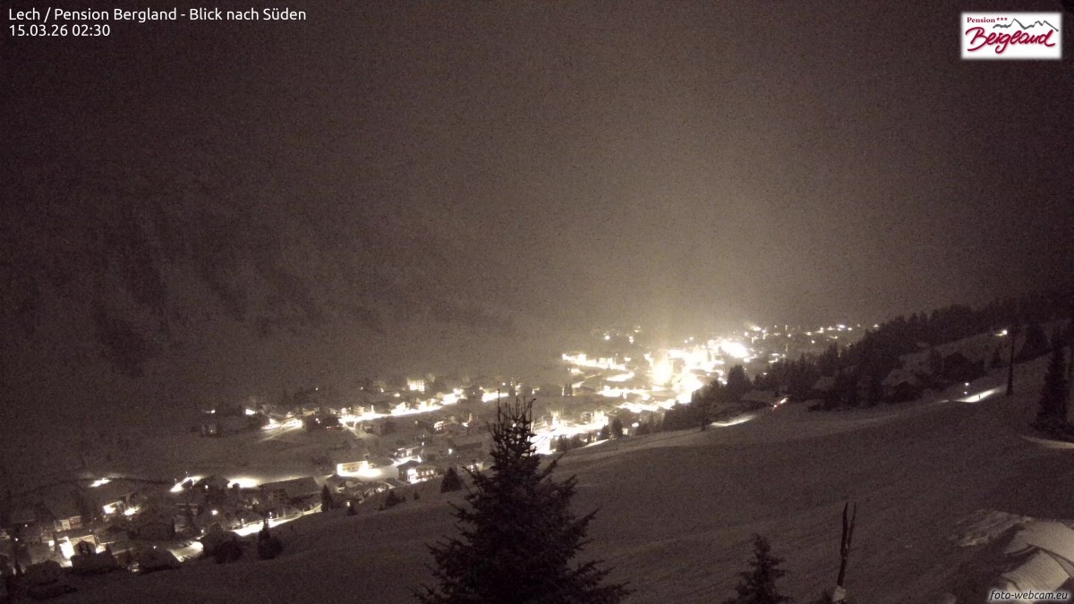 Archiv Foto Webcam Oberlech: Ausblick Pension Bergland