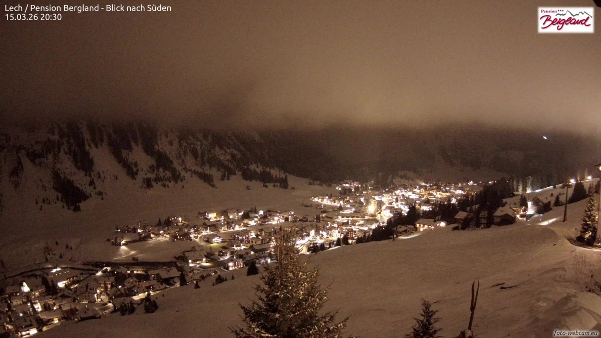 Archiv Foto Webcam Oberlech: Ausblick Pension Bergland