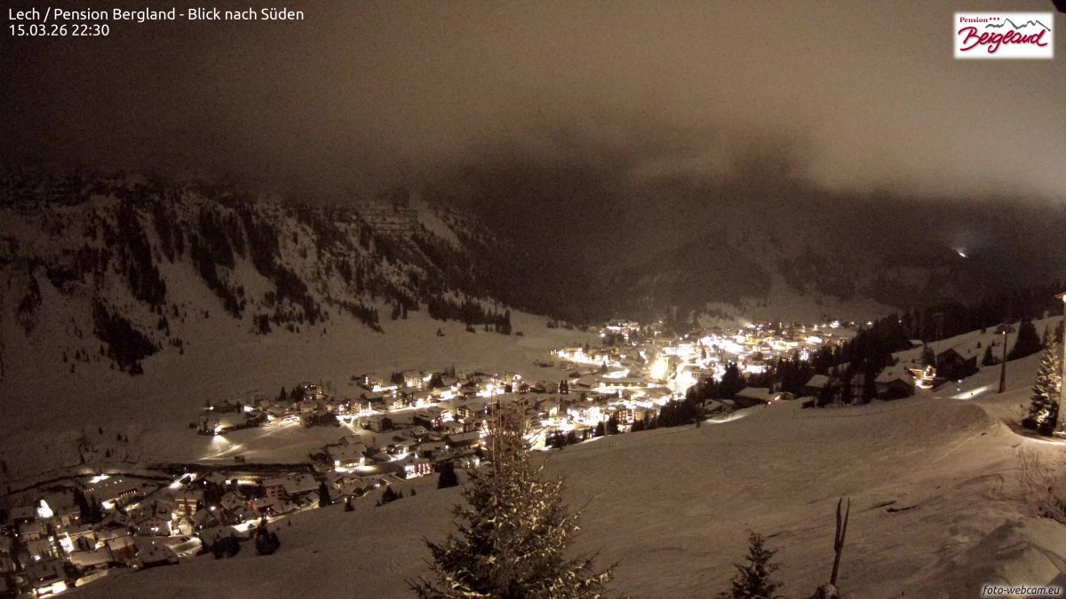 Archiv Foto Webcam Oberlech: Ausblick Pension Bergland