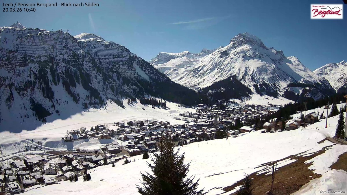 Archiv Foto Webcam Oberlech: Ausblick Pension Bergland
