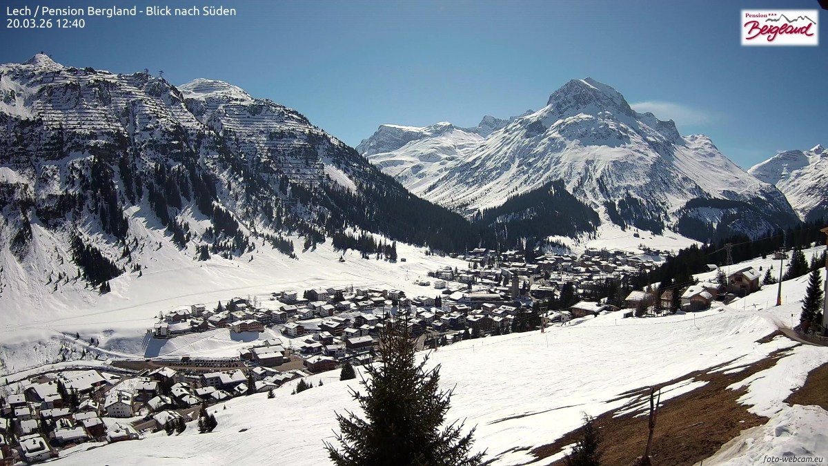 Archiv Foto Webcam Oberlech: Ausblick Pension Bergland