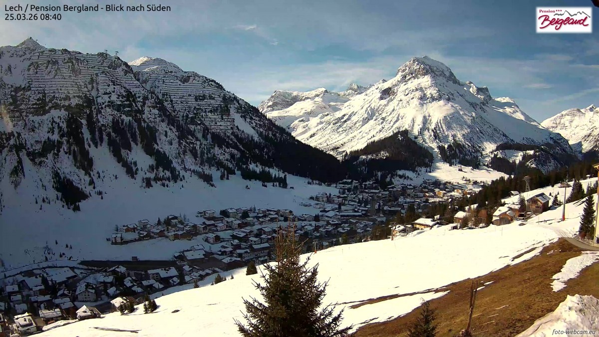 Archiv Foto Webcam Oberlech: Ausblick Pension Bergland