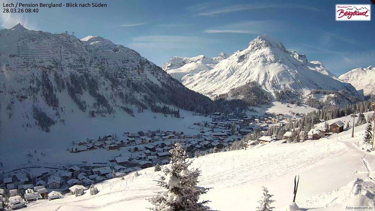Archived image Webcam Lech am Arlberg - Guesthouse Bergland