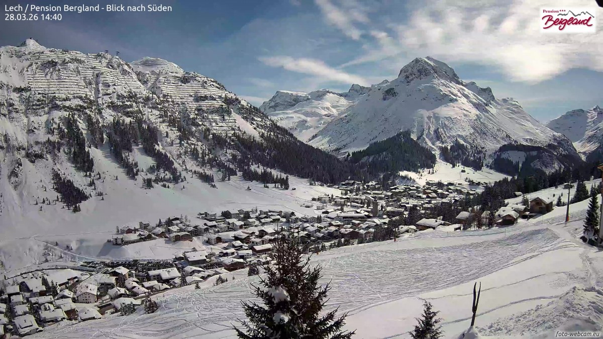 Archived image Webcam Lech am Arlberg - Guesthouse Bergland