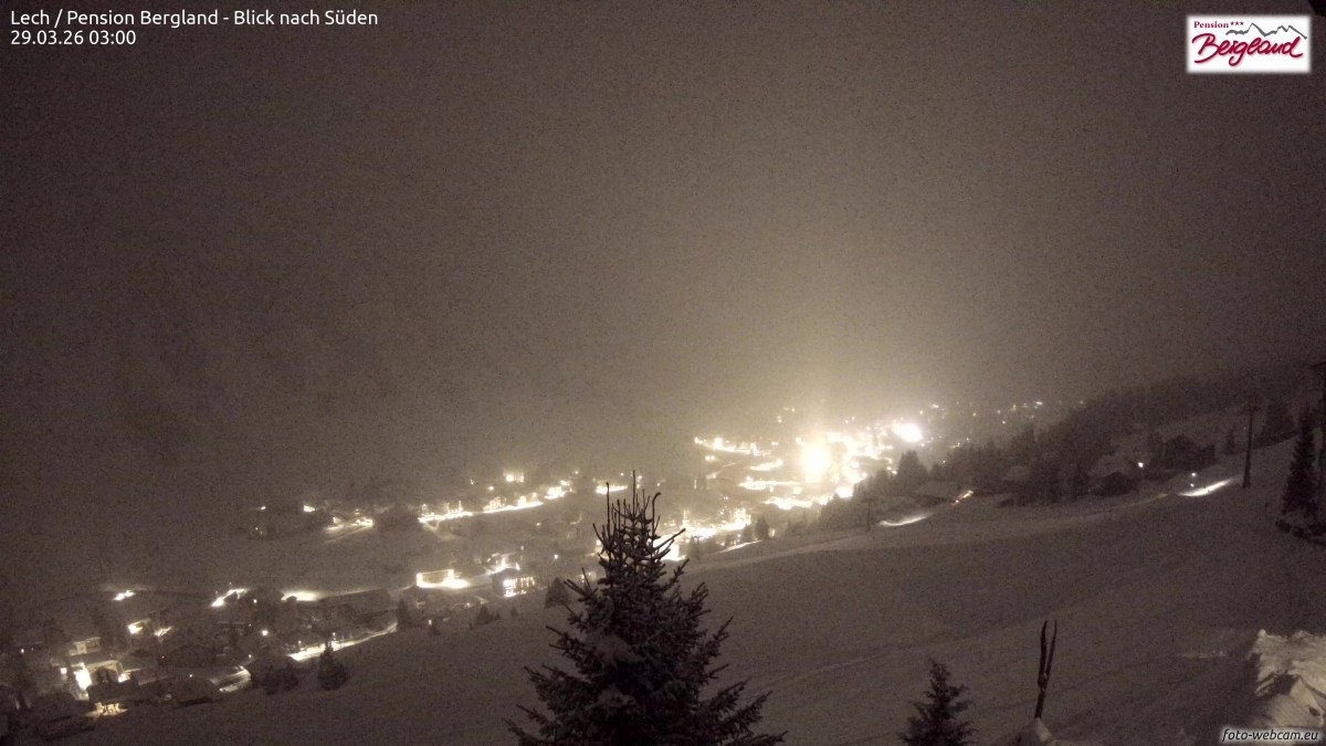 Archiv Foto Webcam Oberlech: Ausblick Pension Bergland