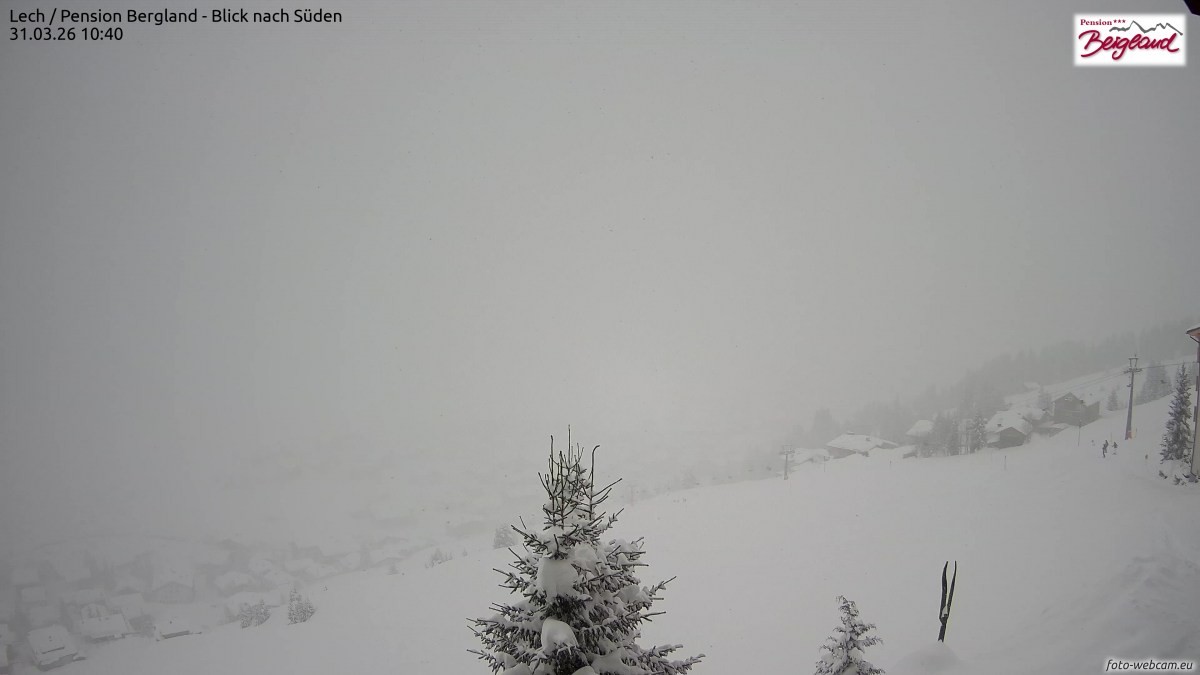 Archived image Webcam Lech am Arlberg - Guesthouse Bergland