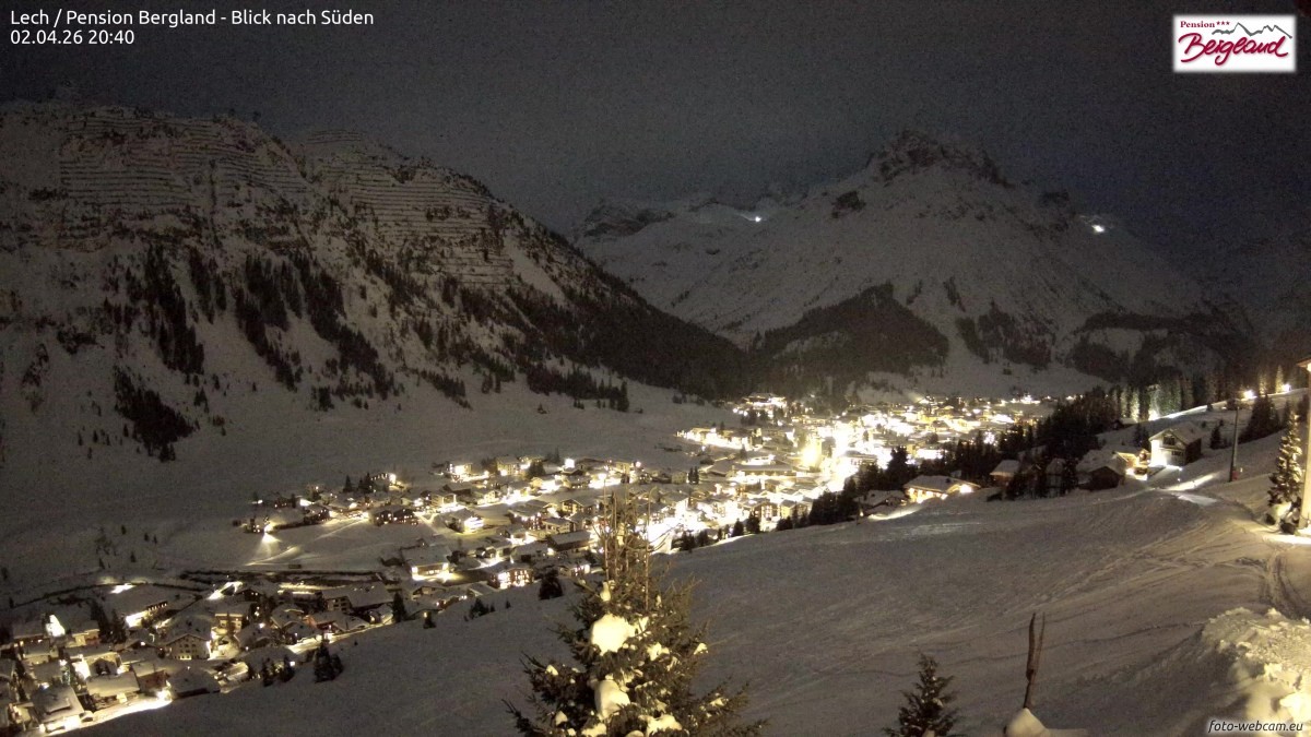 Archiv Foto Webcam Oberlech: Ausblick Pension Bergland