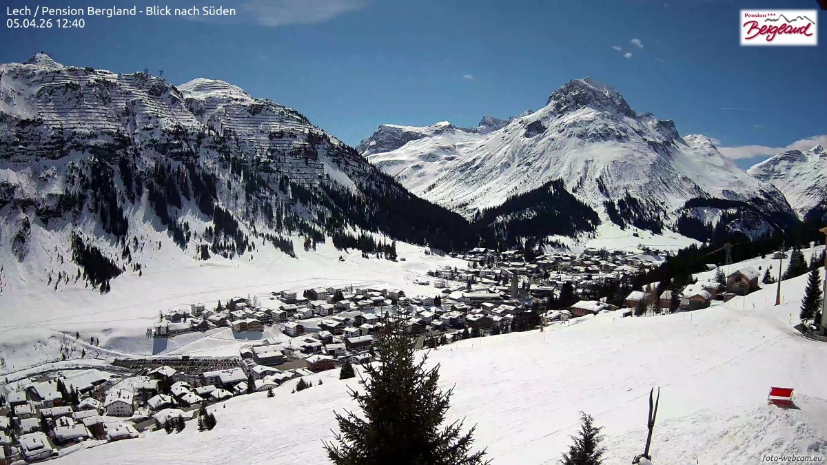 Archived image Webcam Lech am Arlberg - Guesthouse Bergland