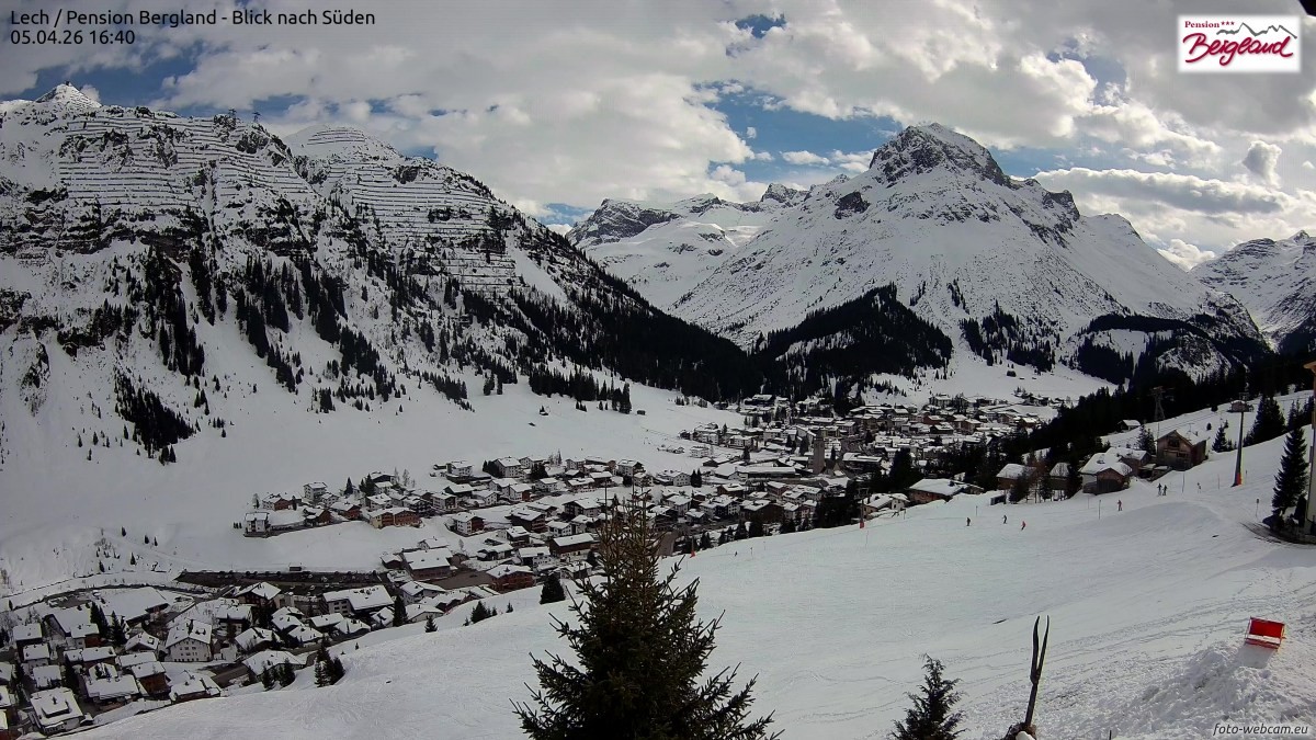 Archived image Webcam Lech am Arlberg - Guesthouse Bergland