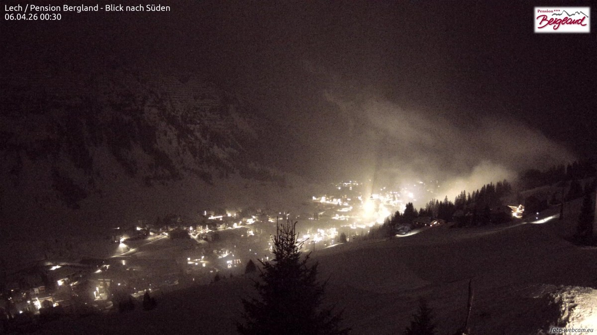 Archiv Foto Webcam Oberlech: Ausblick Pension Bergland