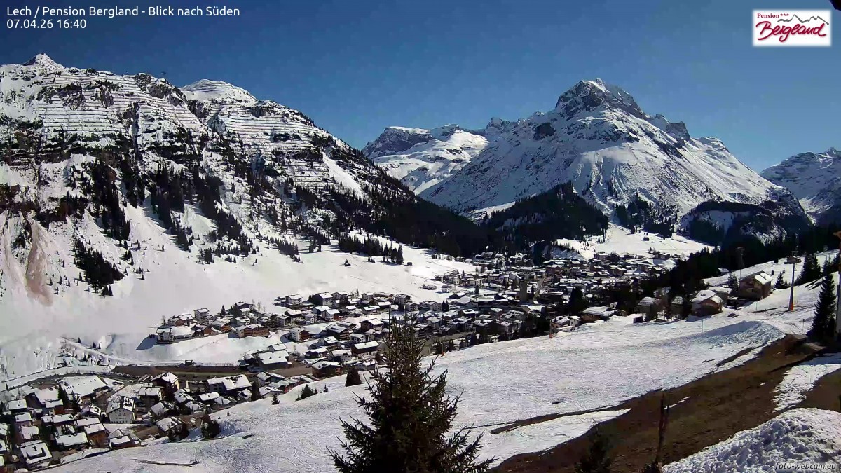 Archived image Webcam Lech am Arlberg - Guesthouse Bergland