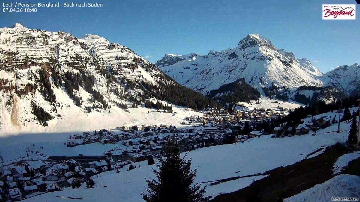 Archived image Webcam Lech am Arlberg - Guesthouse Bergland