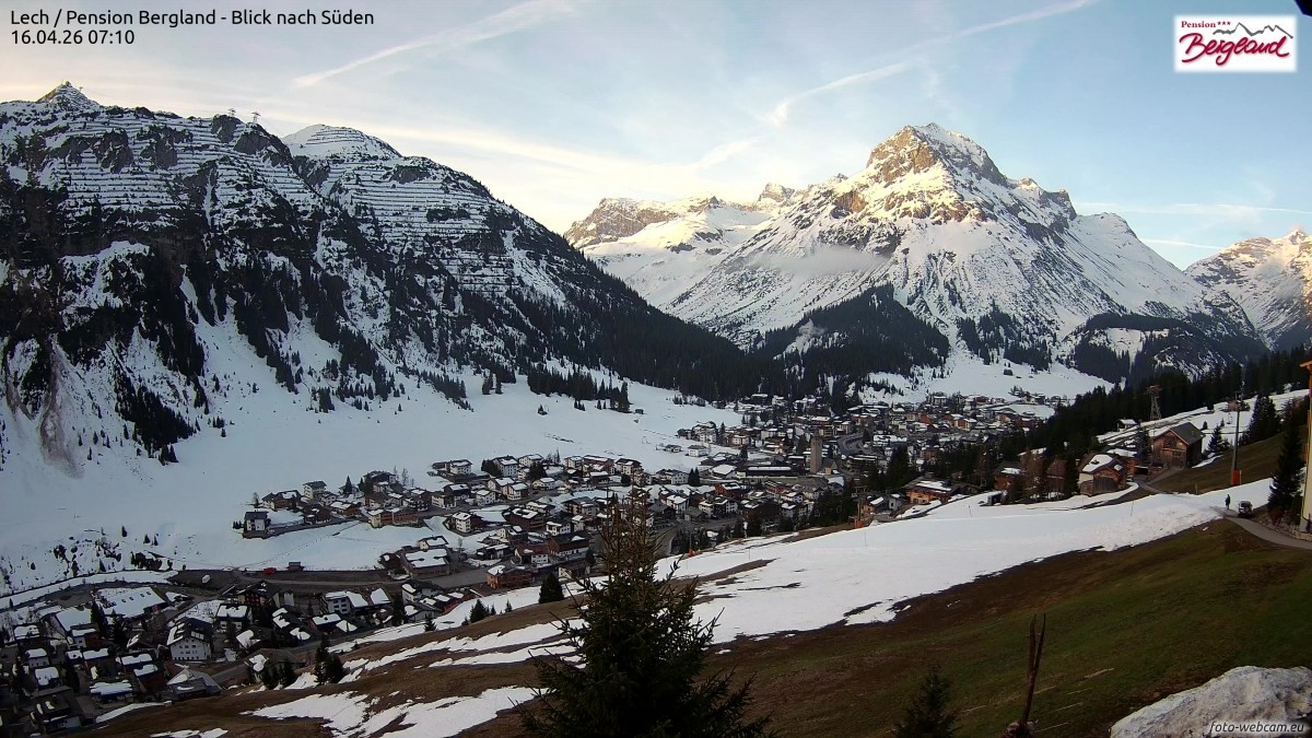 Archived image Webcam Lech am Arlberg - Guesthouse Bergland