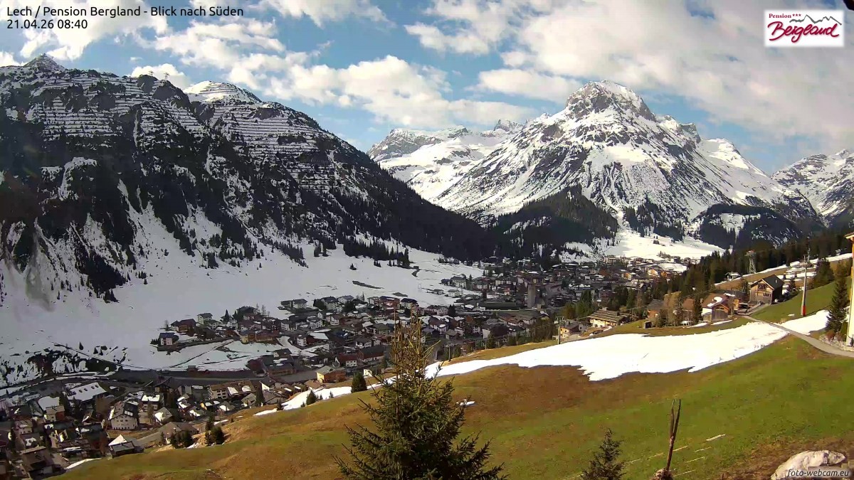 Archiv Foto Webcam Oberlech: Ausblick Pension Bergland