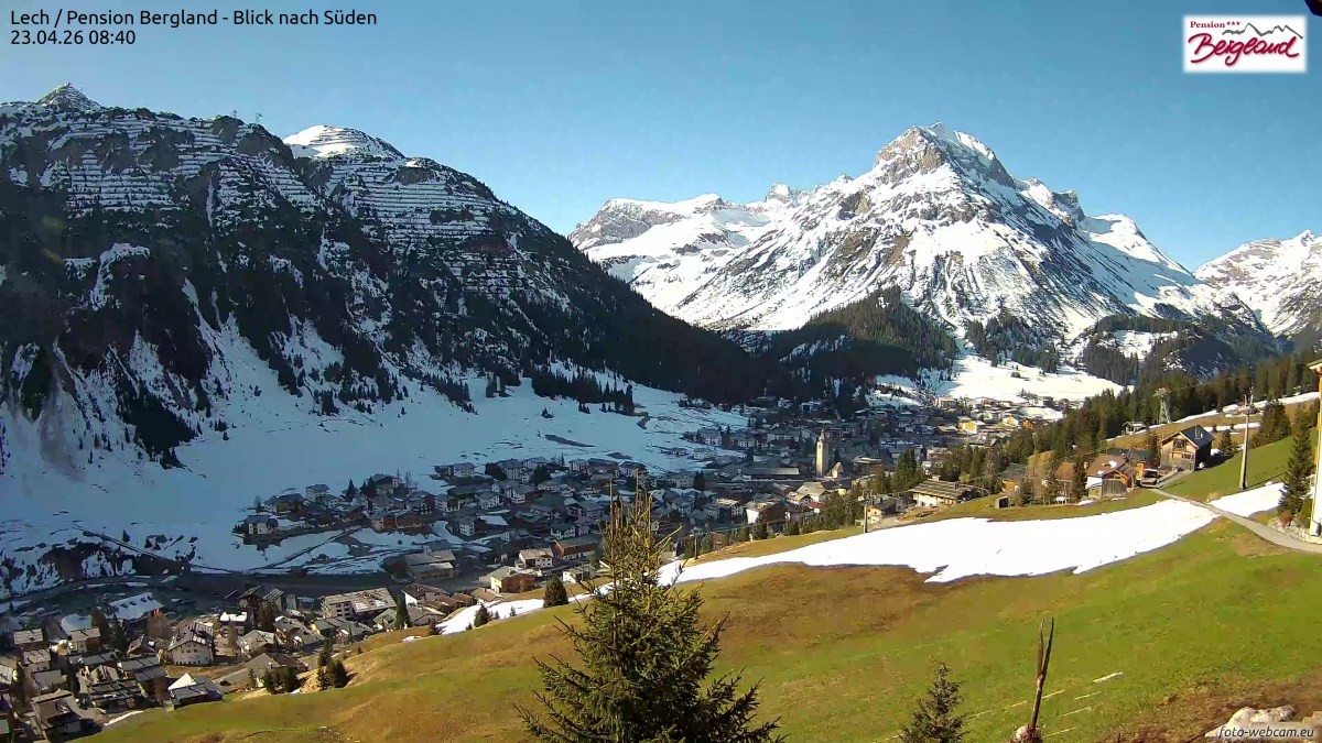 Archiv Foto Webcam Oberlech: Ausblick Pension Bergland