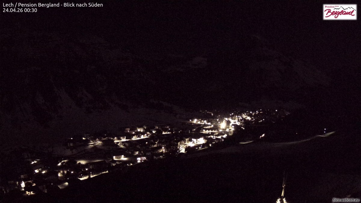 Archiv Foto Webcam Oberlech: Ausblick Pension Bergland