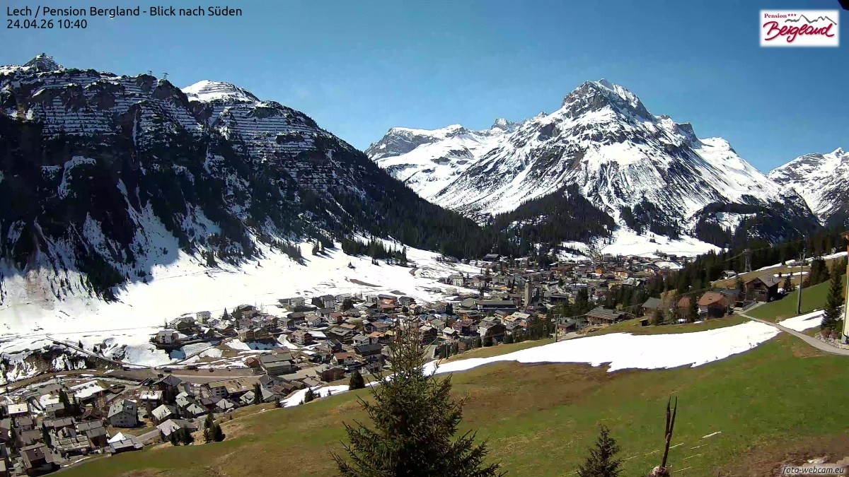 Archiv Foto Webcam Oberlech: Ausblick Pension Bergland