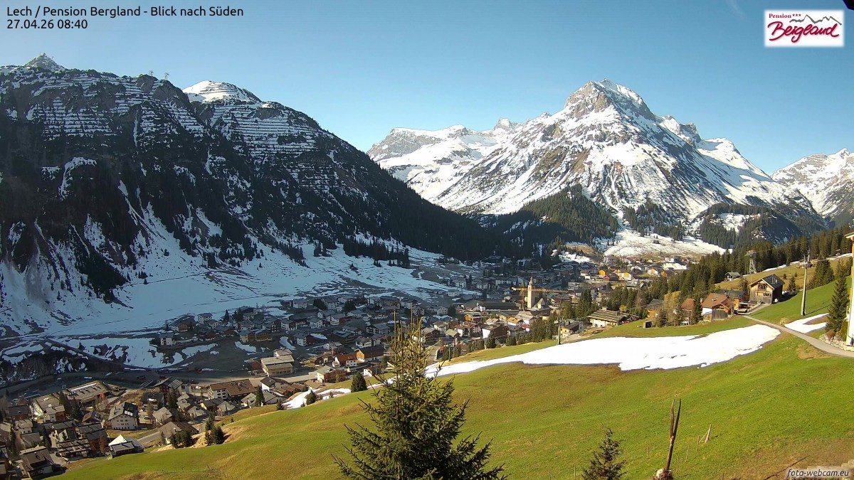 Archived image Webcam Lech am Arlberg - Guesthouse Bergland