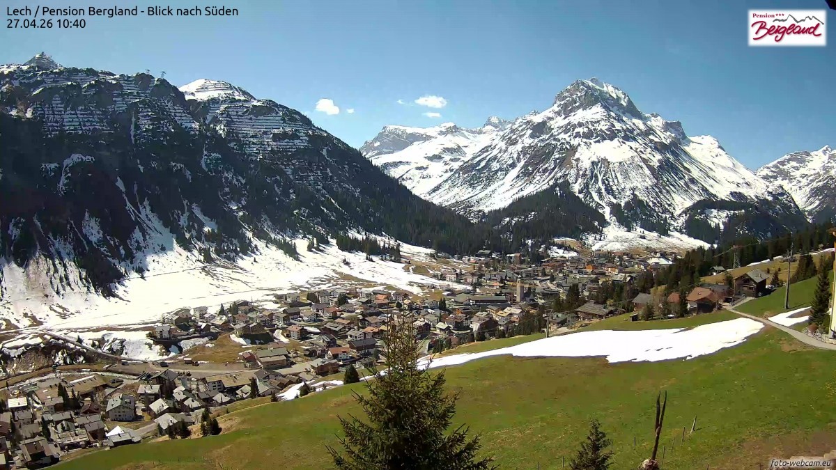 Archived image Webcam Lech am Arlberg - Guesthouse Bergland
