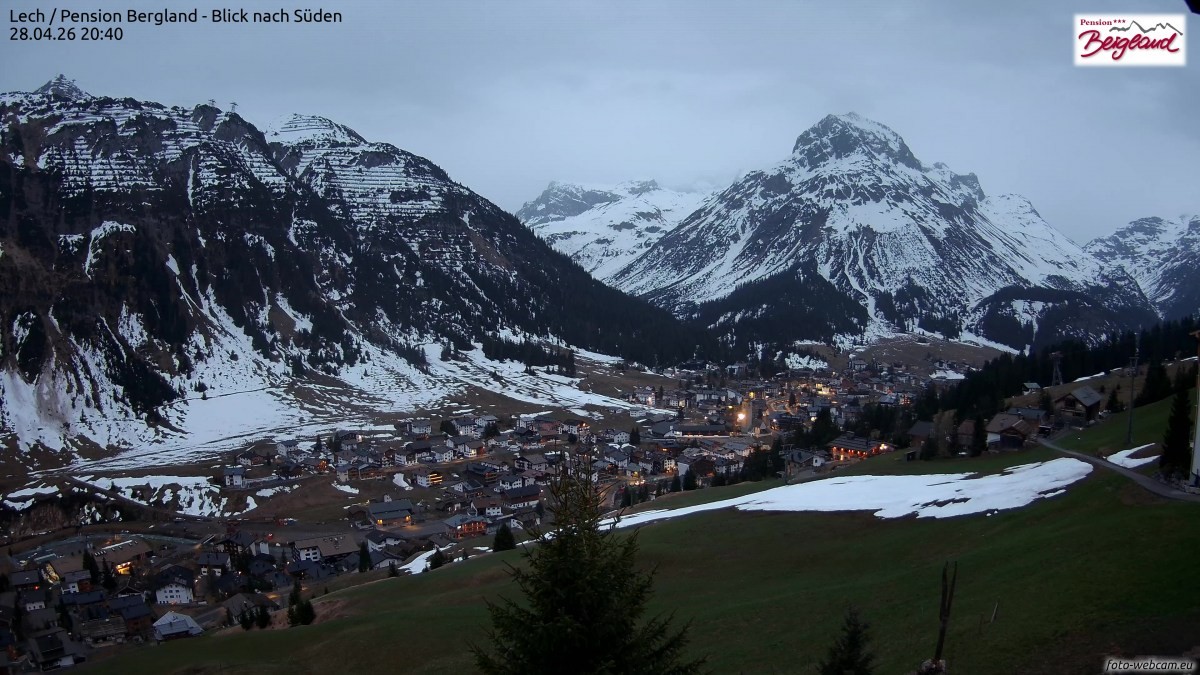 Archived image Webcam Lech am Arlberg - Guesthouse Bergland