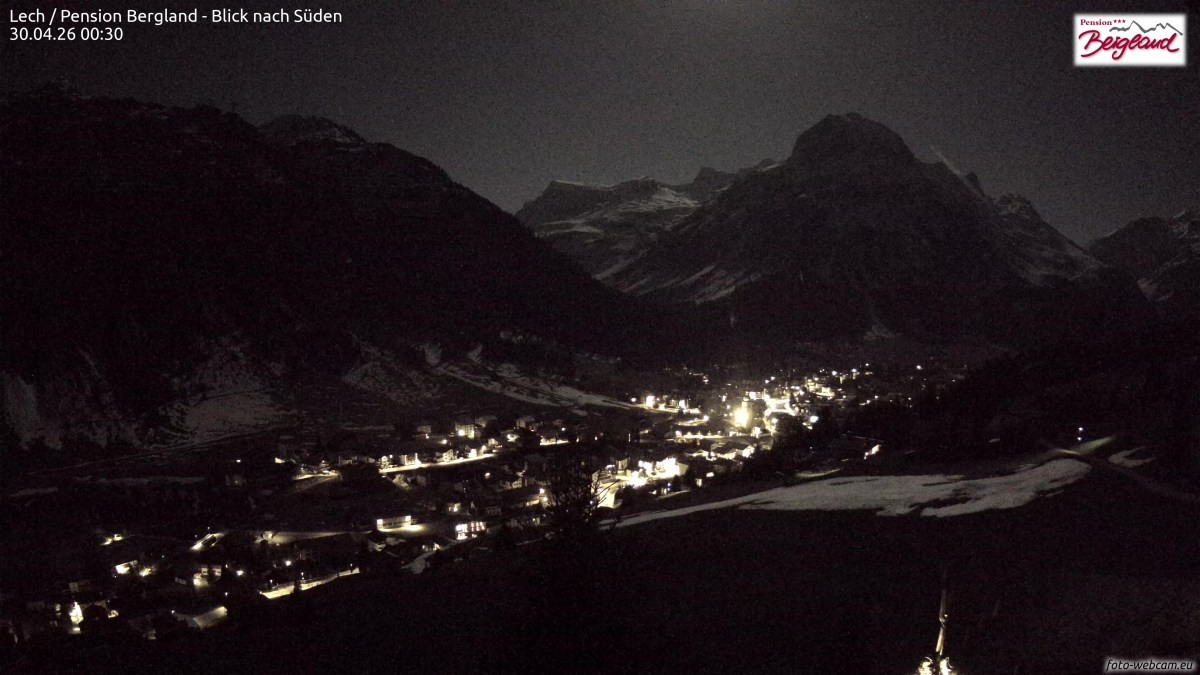 Archiv Foto Webcam Oberlech: Ausblick Pension Bergland