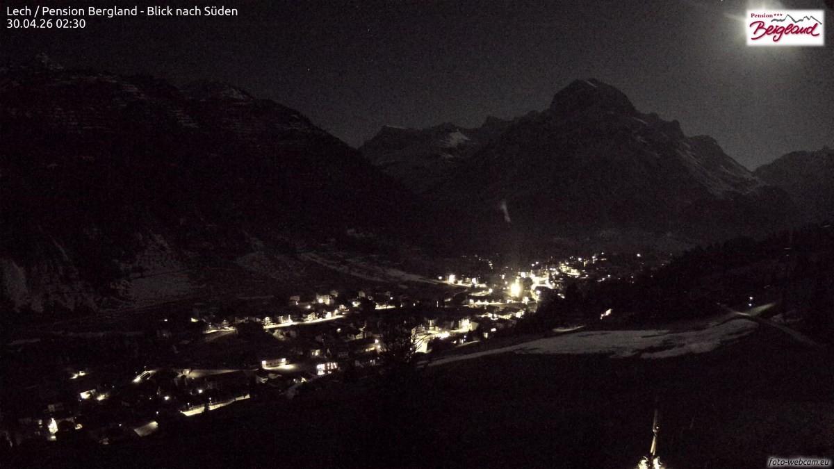 Archiv Foto Webcam Oberlech: Ausblick Pension Bergland